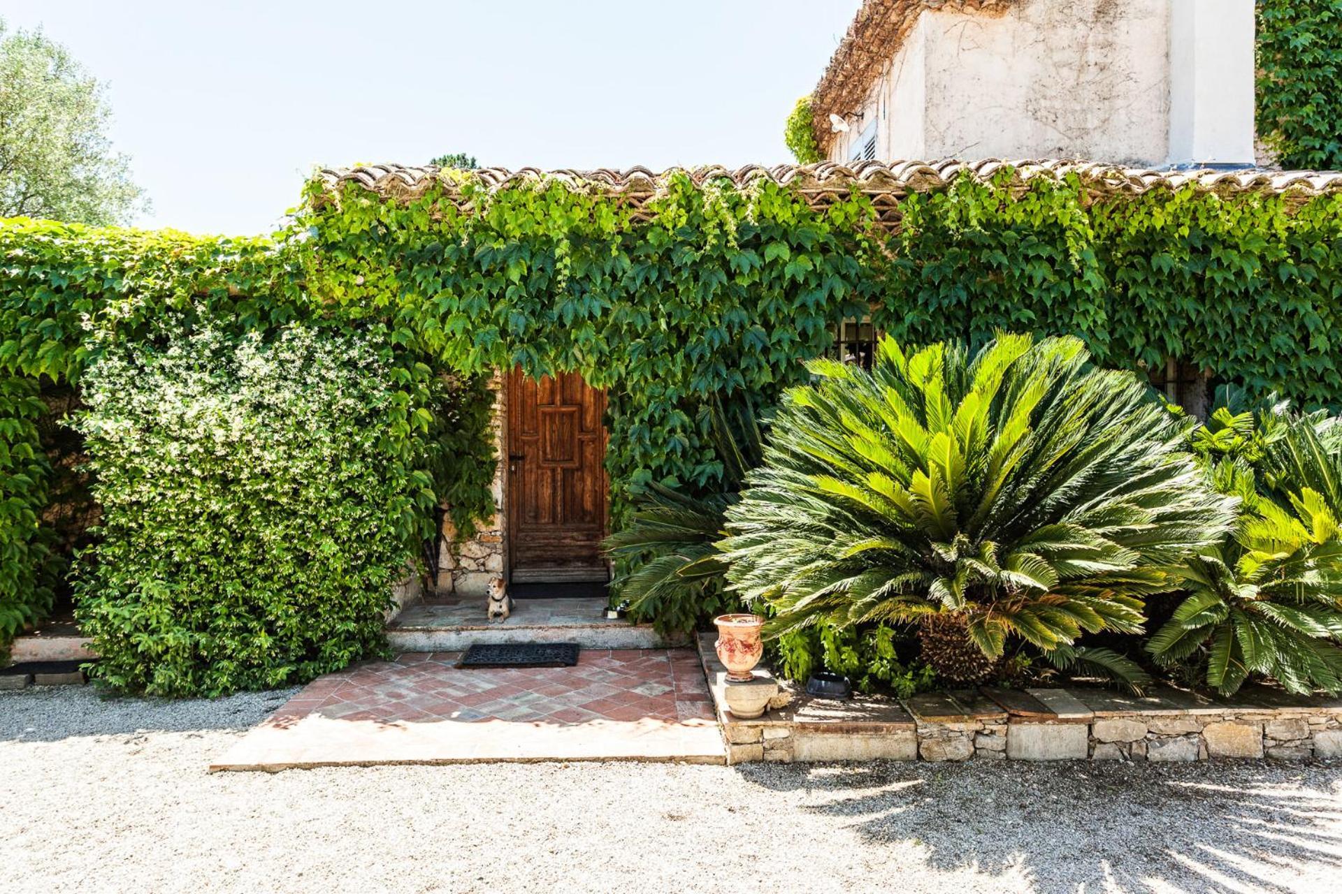 Hotel Domaine Les Mesanges Gassin Exterior foto
